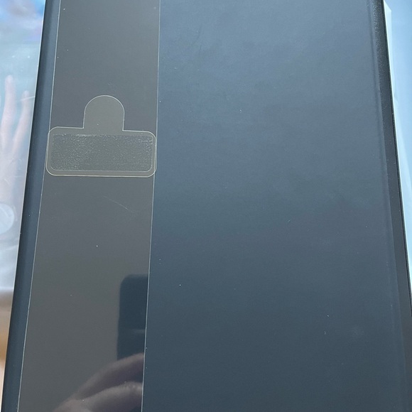 Brand new Slim Folio Keyboard Case w integrated blue tooth keyboard